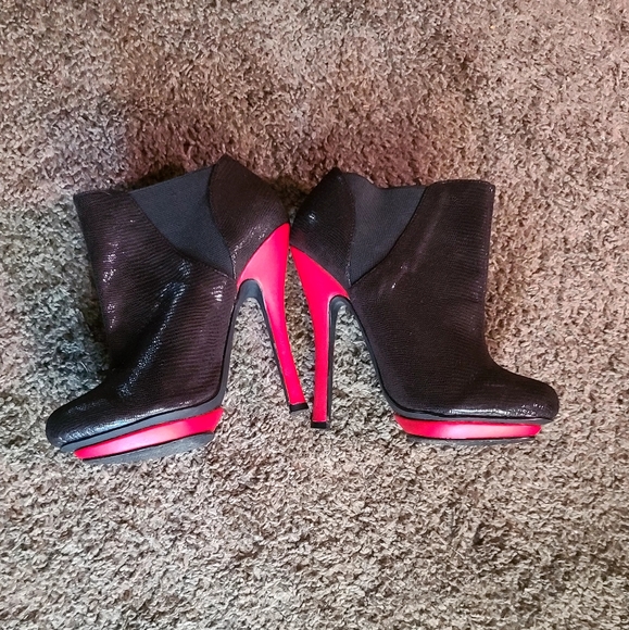 Black & red Platform booties Just Fabulous VIP Exclusive Luxury line sz7.5 - Picture 15 of 16